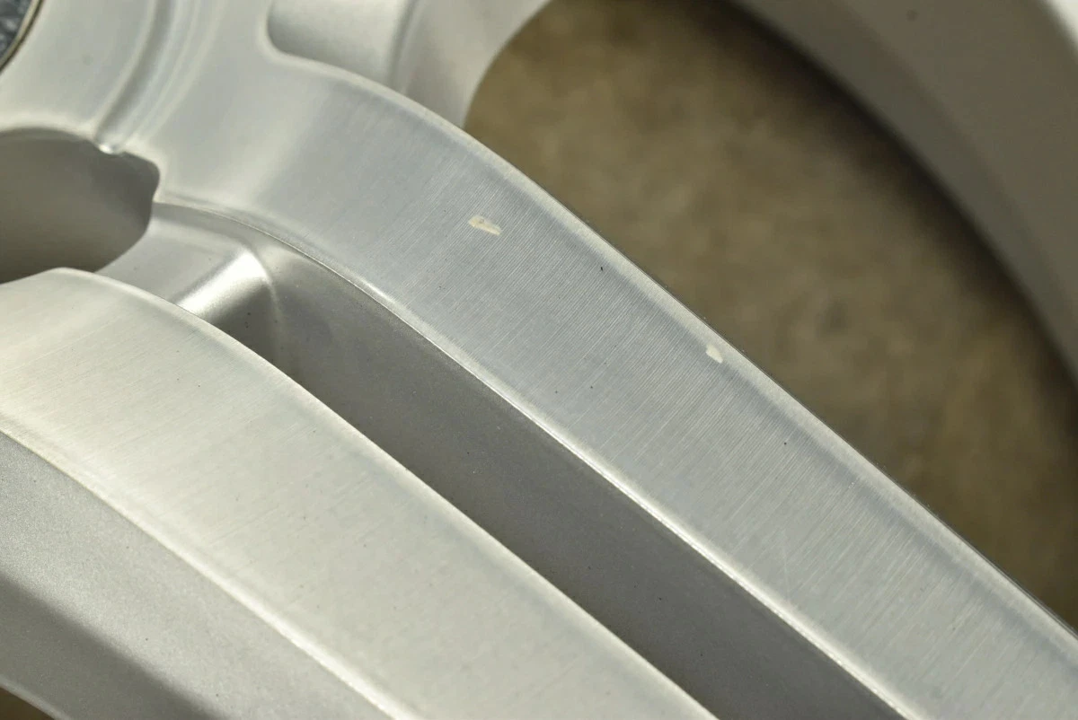 JDM Used 4-Book Set: 208.5J x 20 +30 PCD 114.3 245/30ZR20 90Y with Fal No Tires - Image 8