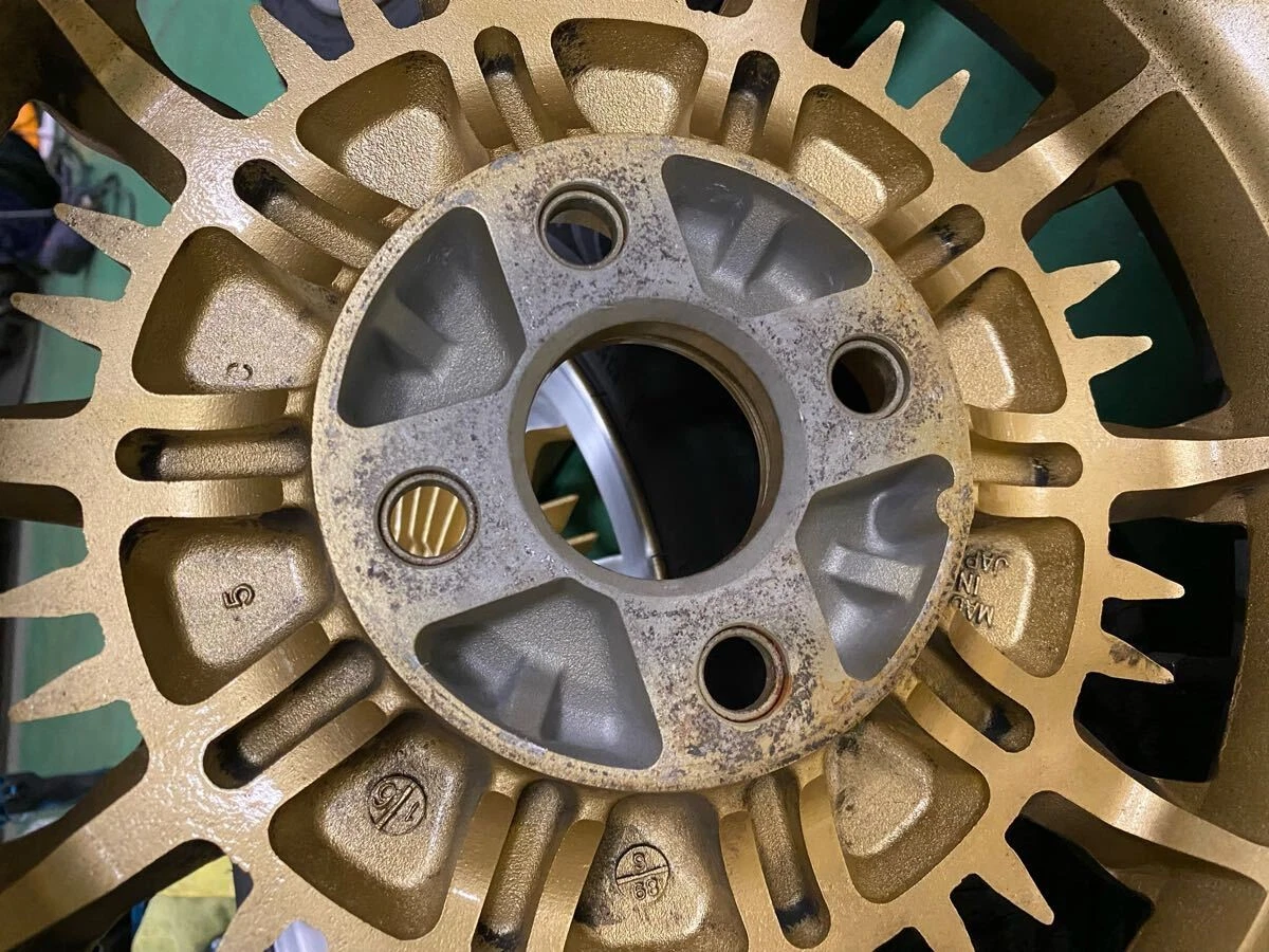 JDM Ultra-premium original limited edition CF-48 with gold color optio No Tires - Image 8