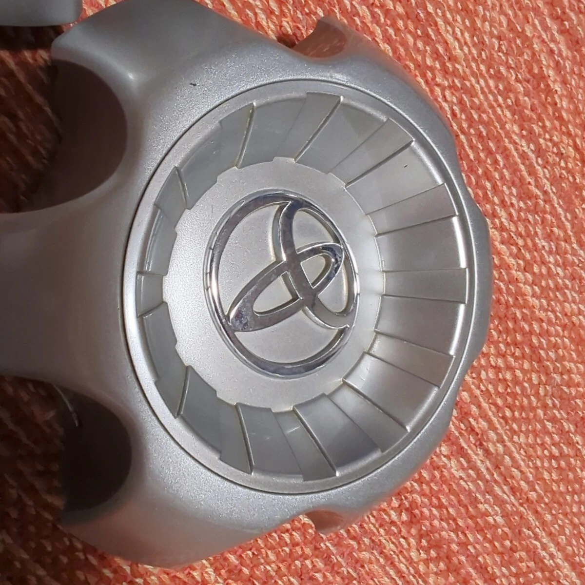 JDM Hilux Surf 16-inch wheel caps and center caps No Tires - Image 6