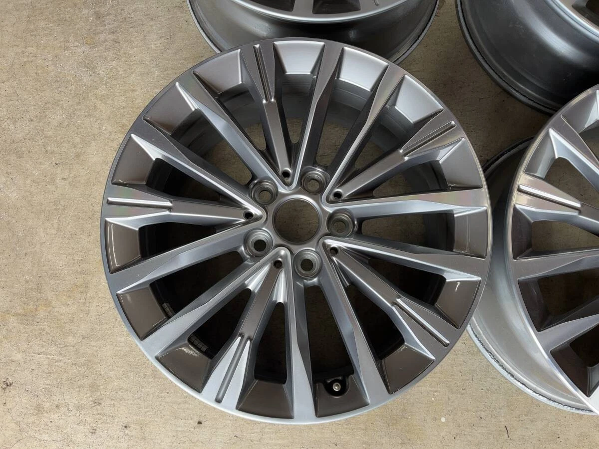 JDM Genuine BMW F45/F46 Active Tourer/Gran Tourer late model 174Book No Tires - Image 2