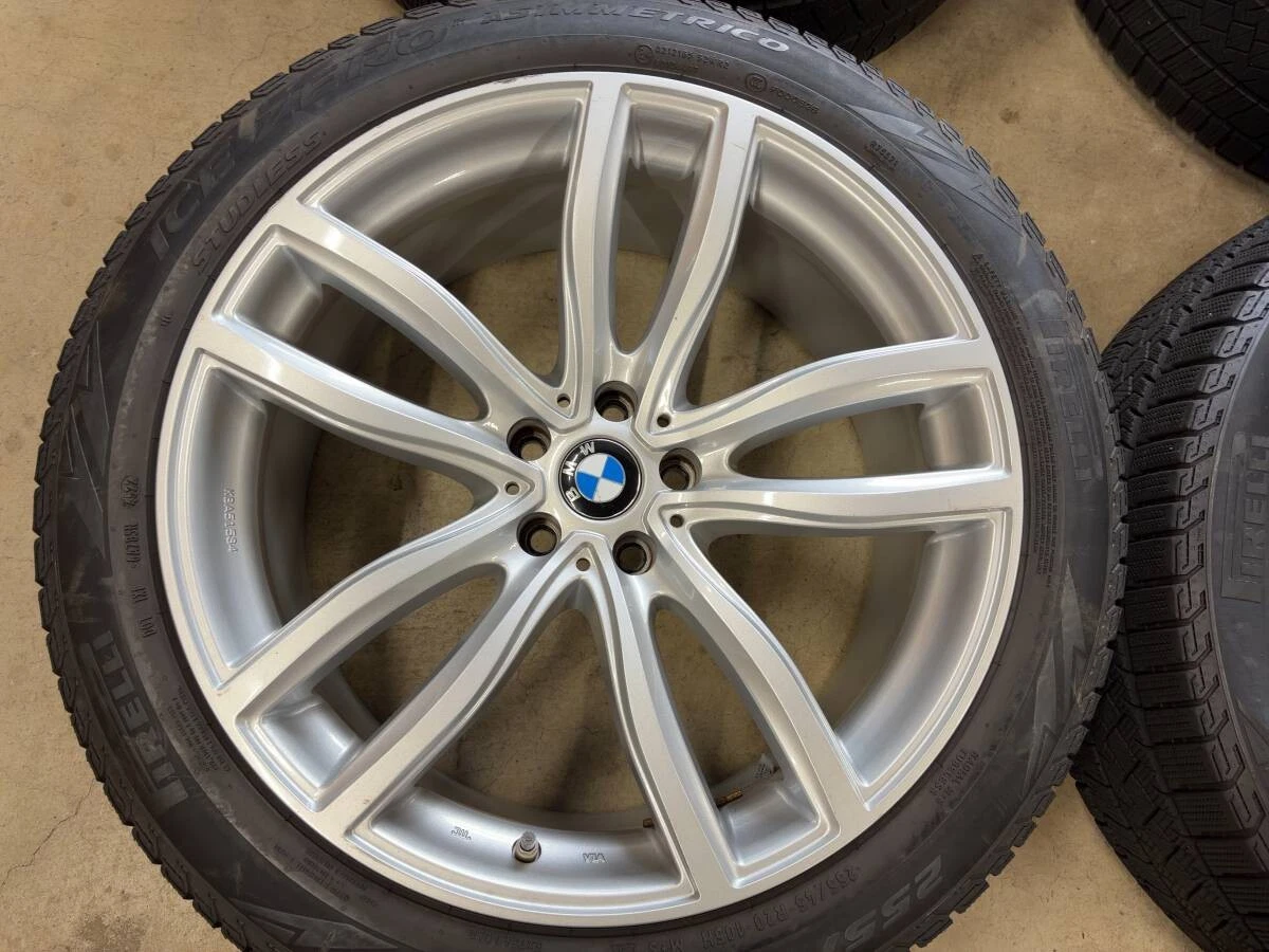JDM BMW G70 current 7 series with Pirelli 20-inch 4-piece set No Tires - Image 2