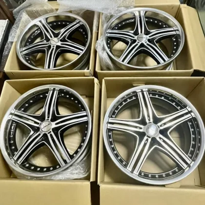 JDM Rare deep rim 229JJ 10.5JJ WALD Mahora 22x9JJ +26 / 22x10.5JJ +42 No Tires