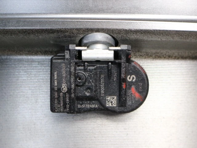 JDM Rare ItemNISSAN V37 Skyline OEM 7.5J +45 18in PCD114.3 4Book V36 C No Tires - Image 10