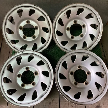 JDM Tinky Suzuki Genuine Wheels for Older Cars Escudo and Jimny 1515x5 No Tires