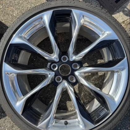 JDM Lexus LC genuine wheel and tire set for 40 Alphard No Tires