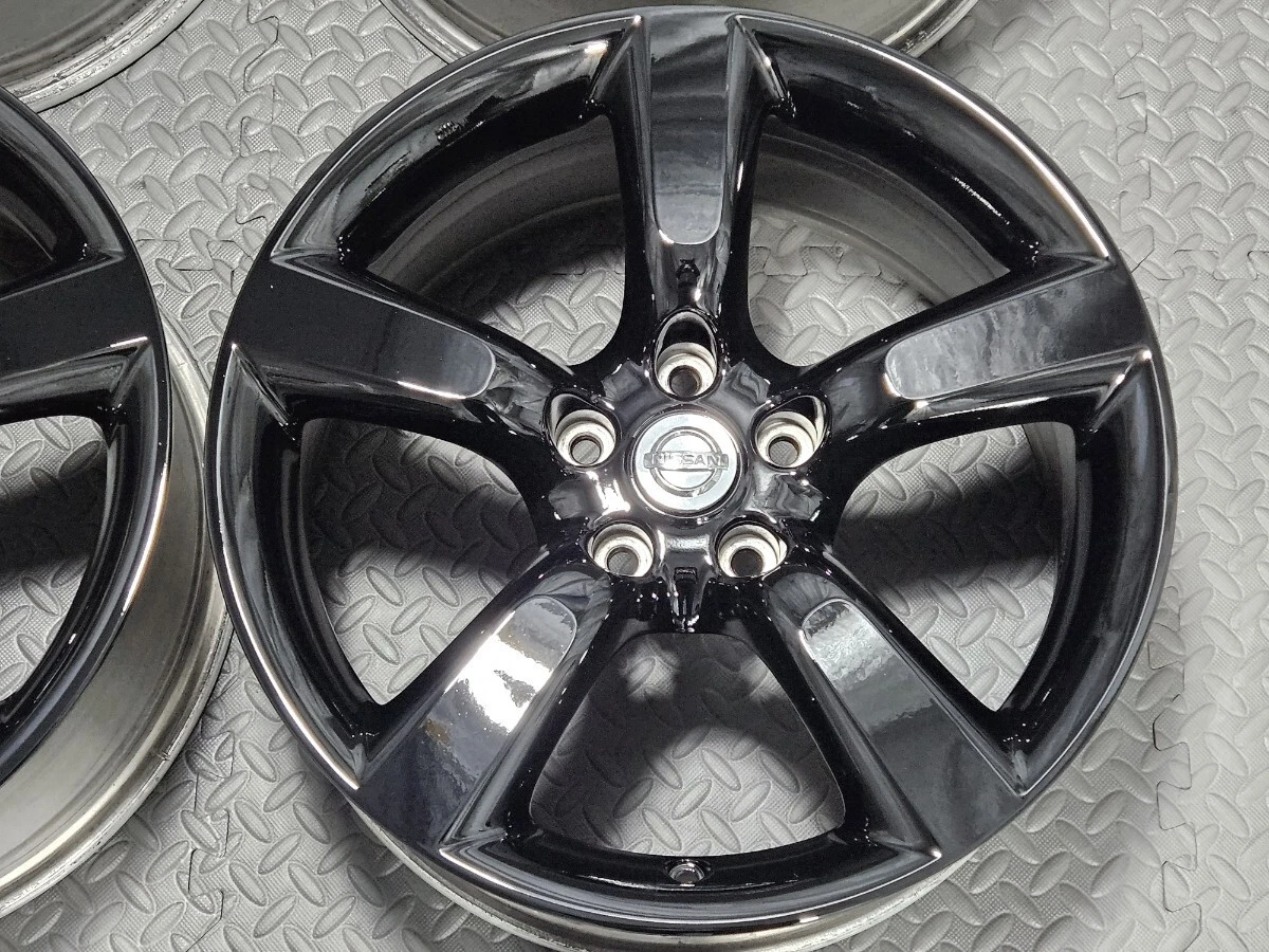 JDM Glossy black paint. Nissan Fairlady Z Z33 late model genuine 18PCD No Tires - Image 3
