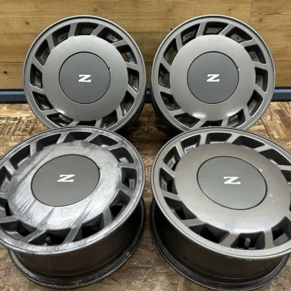 JDM Rare Nissan Z31 Fairlady Z late model genuine 15 wheels 6.5J+40 PC No Tires