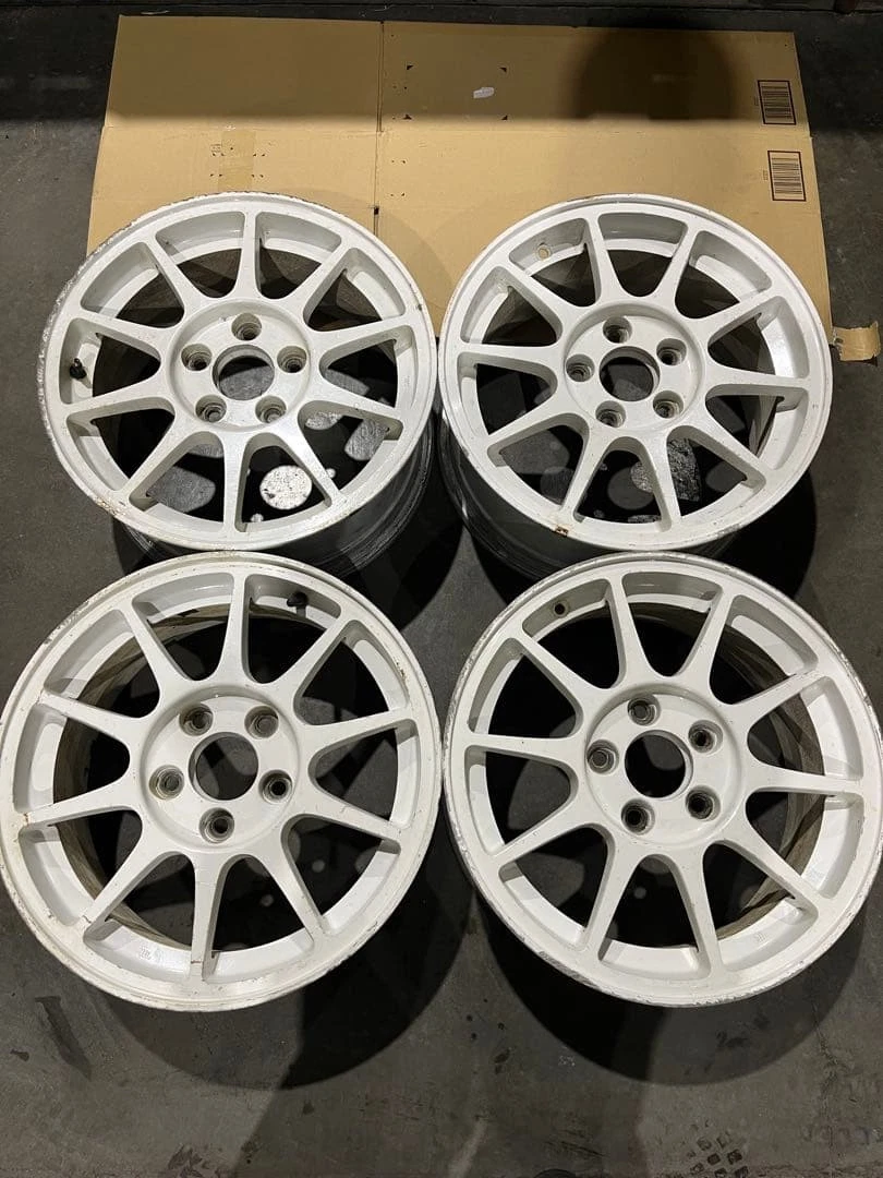 JDM DC2 Integra Type R genuine wheels 98 spec No Tires