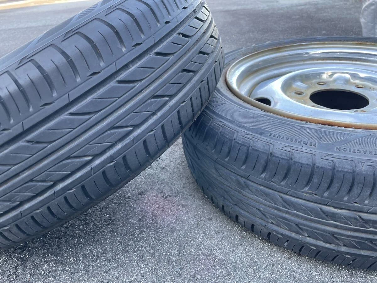 JDM Old car Rare Datsun Truck 620 with 156-hole 139.7 6J iron wheels w No Tires - Image 7