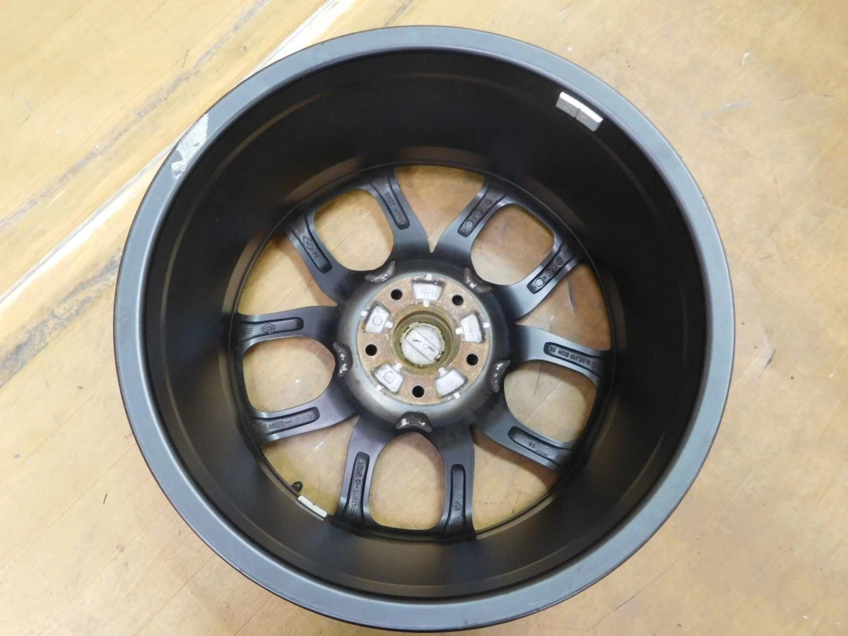 JDM 16-202Rare Renault Megane RS OEM 18in 8.25J +65 spare tire studles No Tires - Image 3