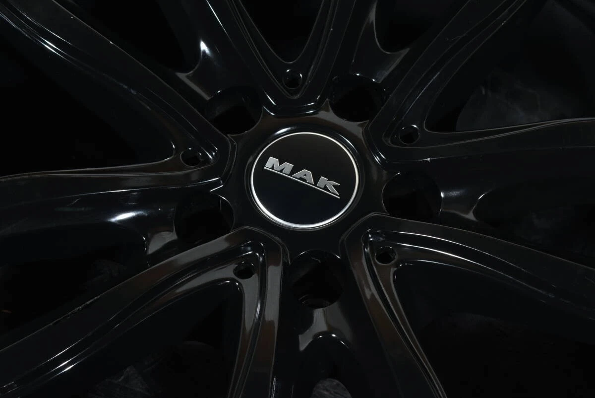 JDM Abe Shokai MAK FAHR 19-inch wheels with 112 PCD 8J +30 offset. Nok No Tires - Image 6