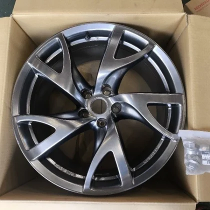 JDM Nissan Fairlady Z34 Genuine Wheel 19 Rear 1Pcs10j+30 Wheel Nuts 5 No Tires