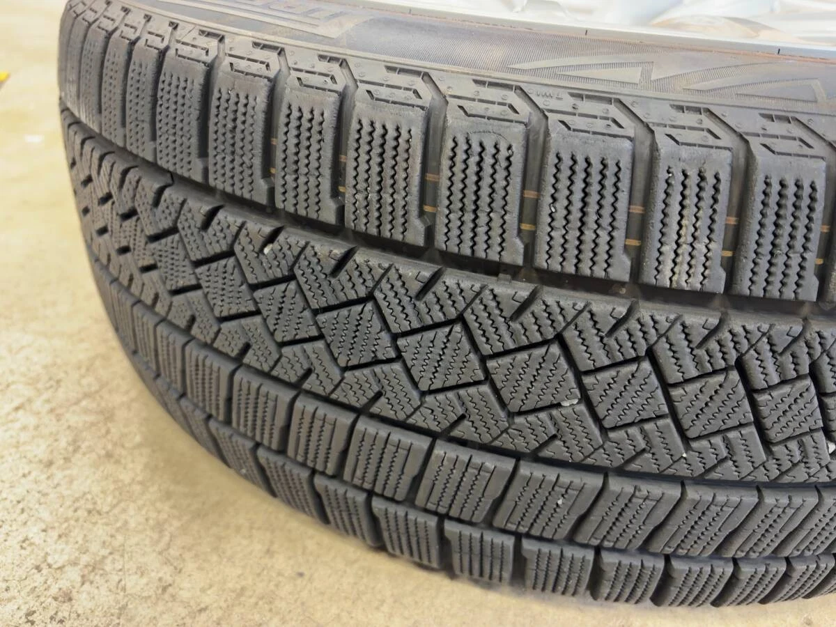 JDM BMW G70 current 7 series with Pirelli 20-inch 4-piece set No Tires - Image 10