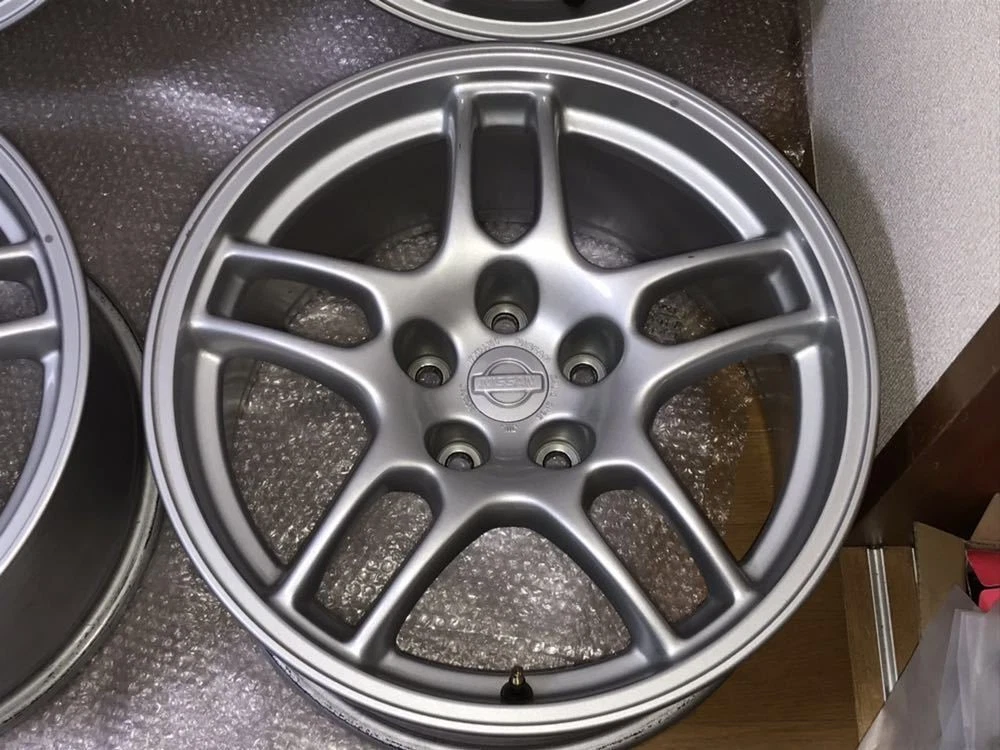 JDM Genuine Nissan BCNR33 standard wheels in excellent condition. Fits No Tires - Image 5