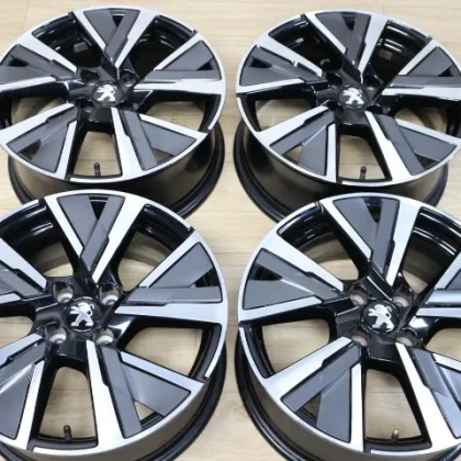JDM Rare ItemPEUGEOT 208 Genuine 7J +32 17in PCD108 4Book Wheels Part No Tires