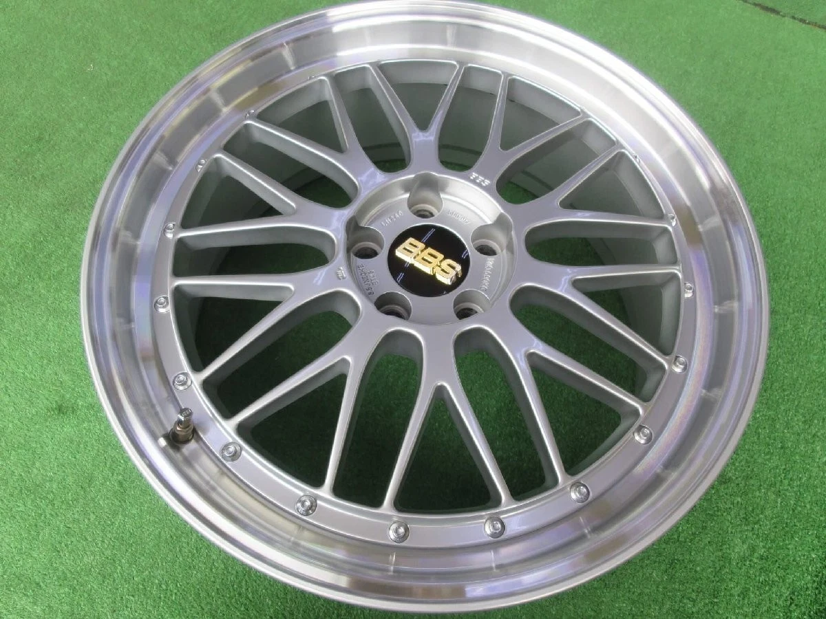 JDM BBS LM 8.5J-20 5H114.3 +43 Diamond silver BBS nut 60mm hub ring in No Tires - Image 4