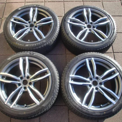 JDM MAK LUFF FF & 24-year-old BS BLIZZAK VRX3 245/40R19 tires for BMW No Tires
