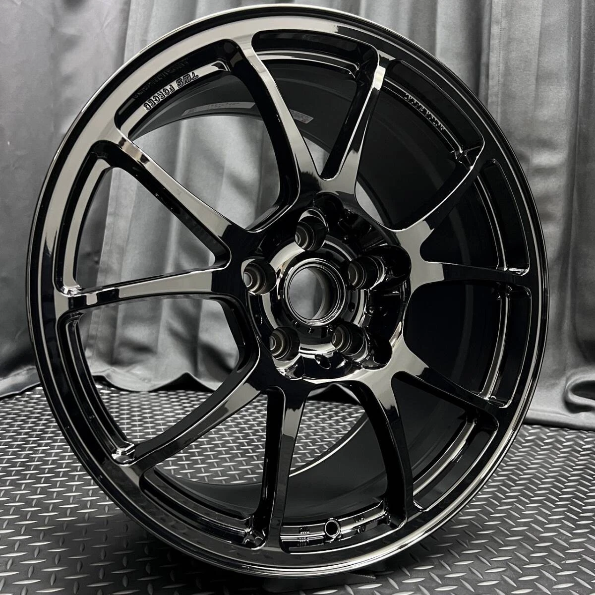 JDM forgingTWS T66-F 189.5J +38 5H 114.3 φ60 1Pcs No. B260218-B3 Compa No Tires - Image 4