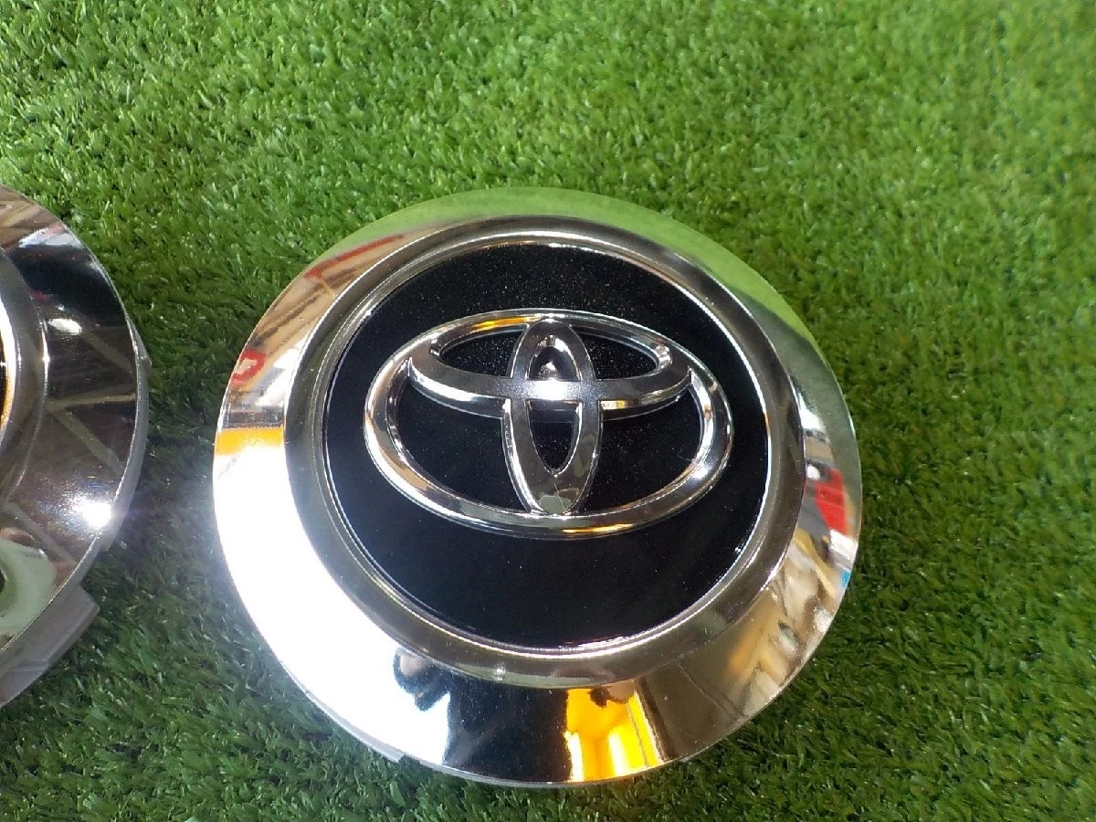JDM TN584t Toyota Land Cruiser 200ZX 20 Wheel Center Caps Set of 4 New No Tires - Image 4
