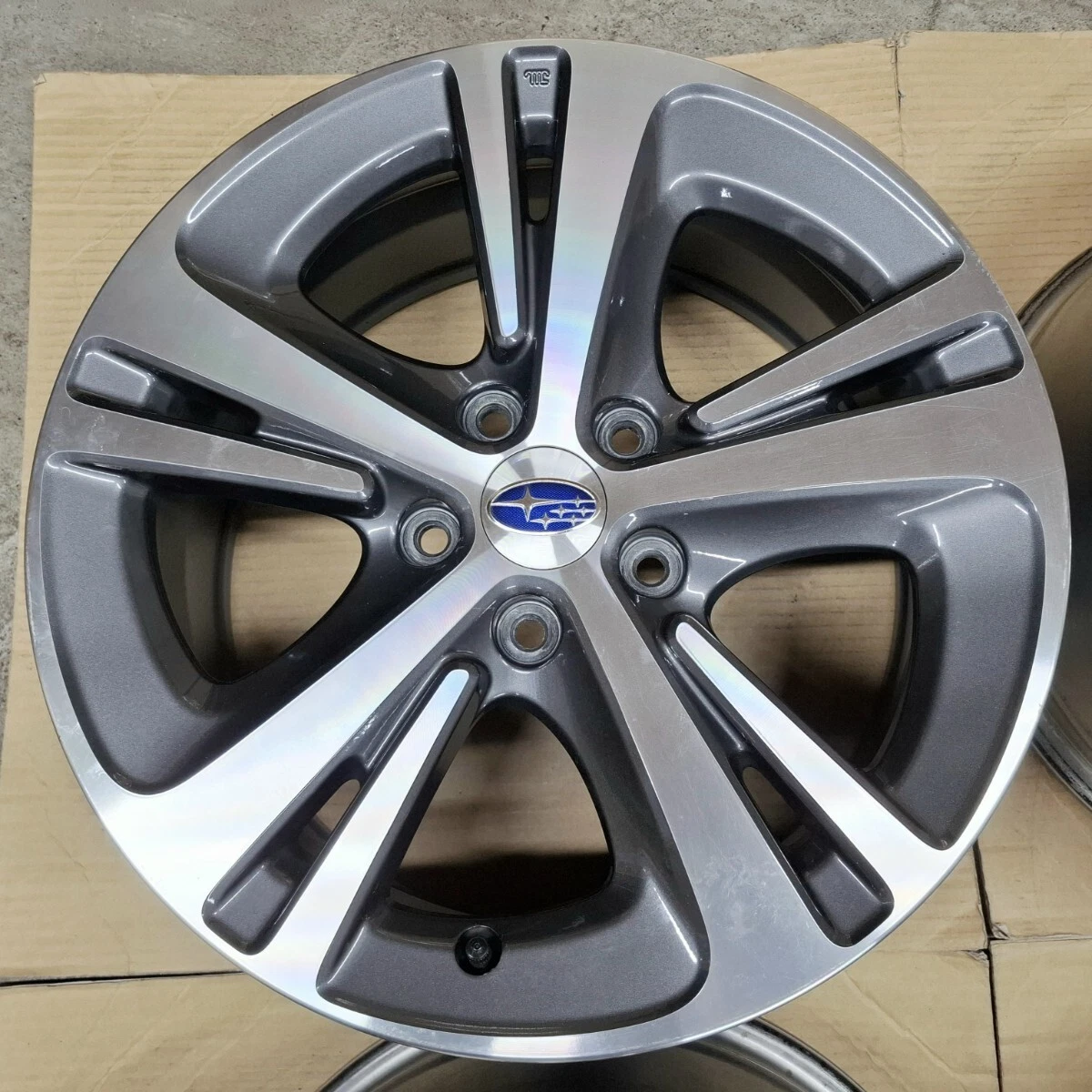 JDM Superb Condition Subaru Levorg Smart Edition Genuine Wheels 4Book No Tires - Image 4