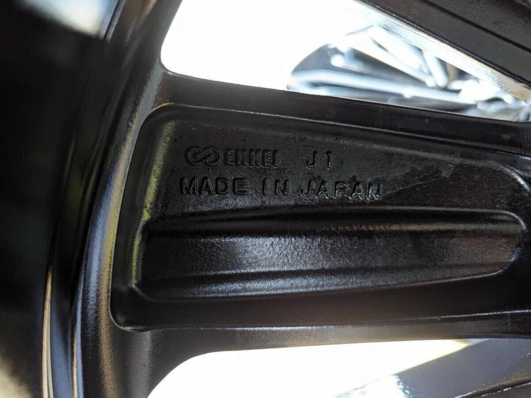 JDM Toyota Crownsports Modellista Genuine 21black4Book No Tires - Image 4