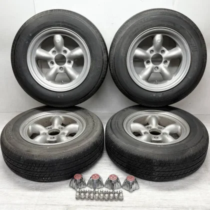 JDM Rare 4-spoke Watanabe wheels with 5-spoke wheels. Tires: 14x6J/6.5 No Tires