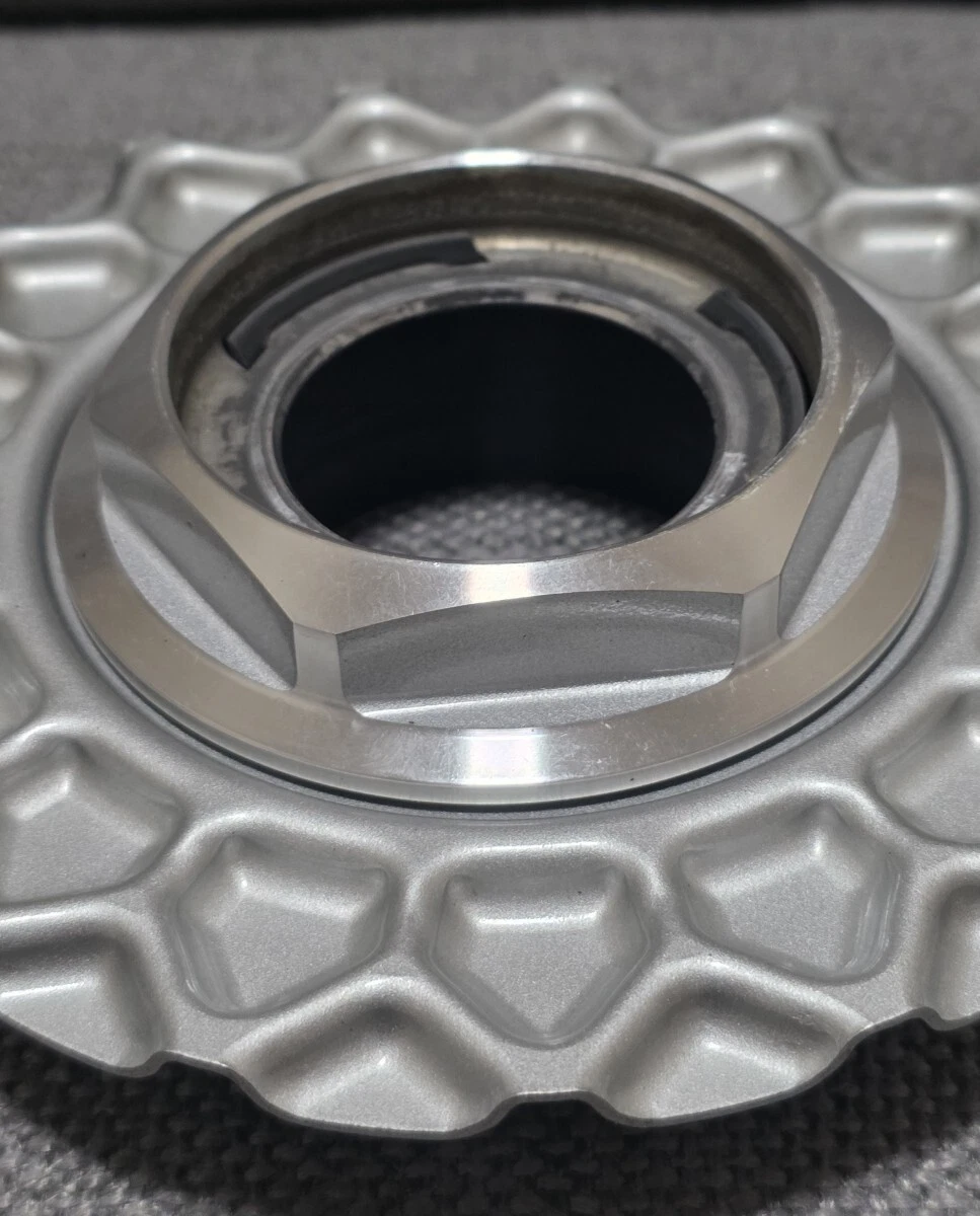 JDM Rare low-profile BBS RS center cap screw-on one-sheet 16-inch/17-i No Tires - Image 6