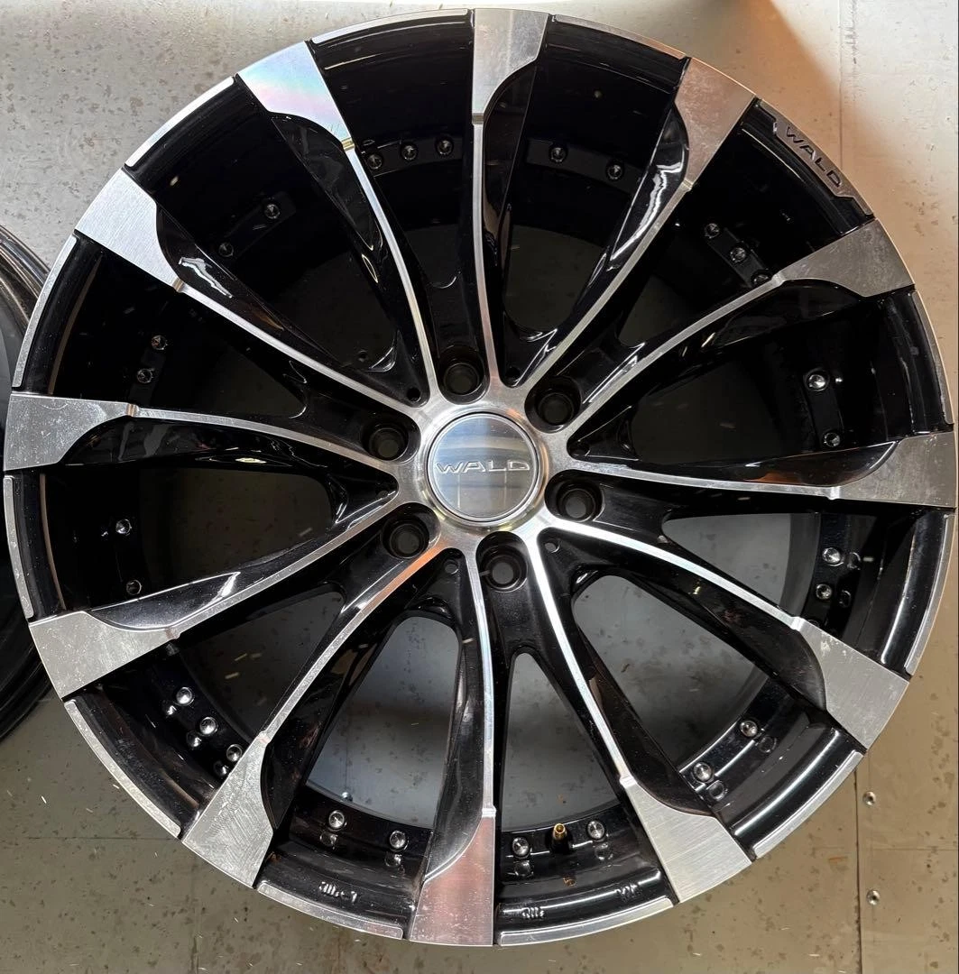 JDM Wald Jaret Jarrett J11C 1/6 22-inch Land Cruiser 300 2Book No Tires - Image 2