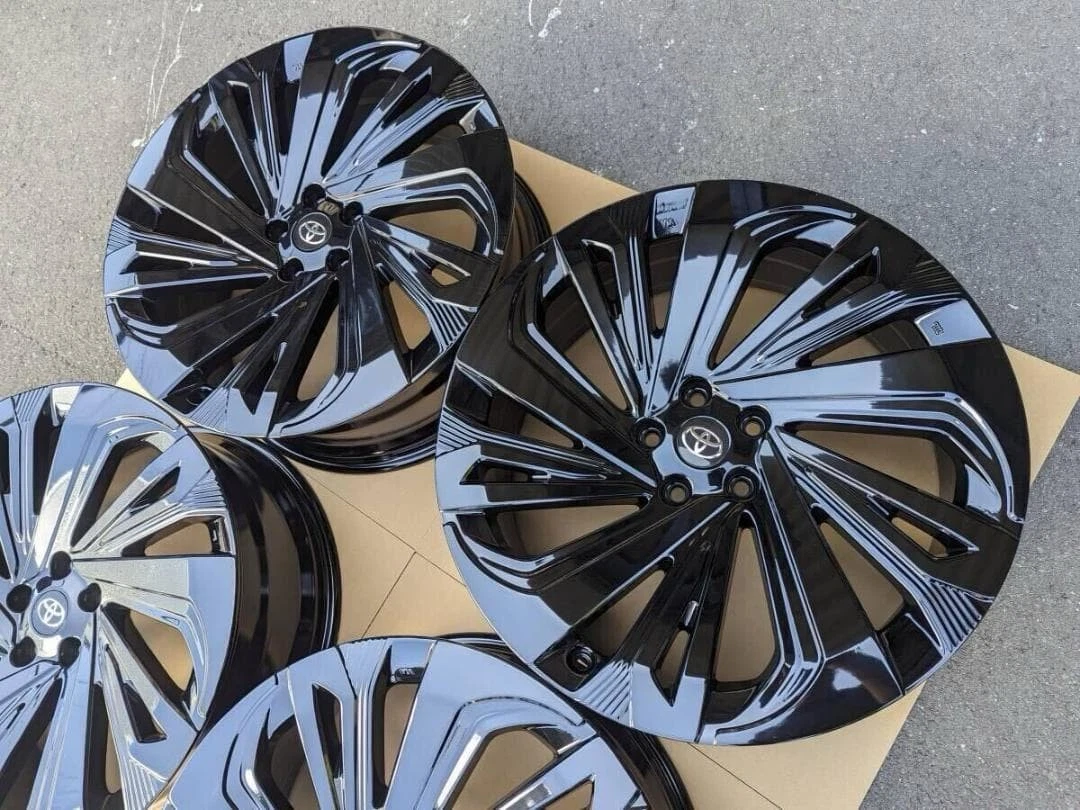 JDM Toyota Crownsports Modellista Genuine 21black4Book No Tires - Image 3