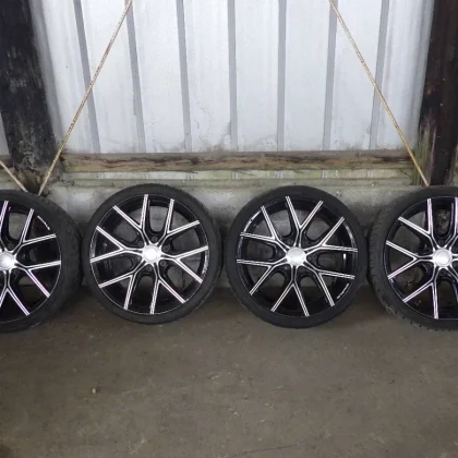 JDM Hiace 200 Series Valdo 20 Wheel Set "Pickup Limited" Ibaraki Prefe No Tires