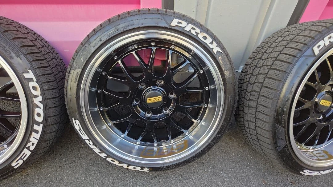 JDM Hiace 200 series Fabless Valone LM-9 wideseries studless tires No Tires - Image 7