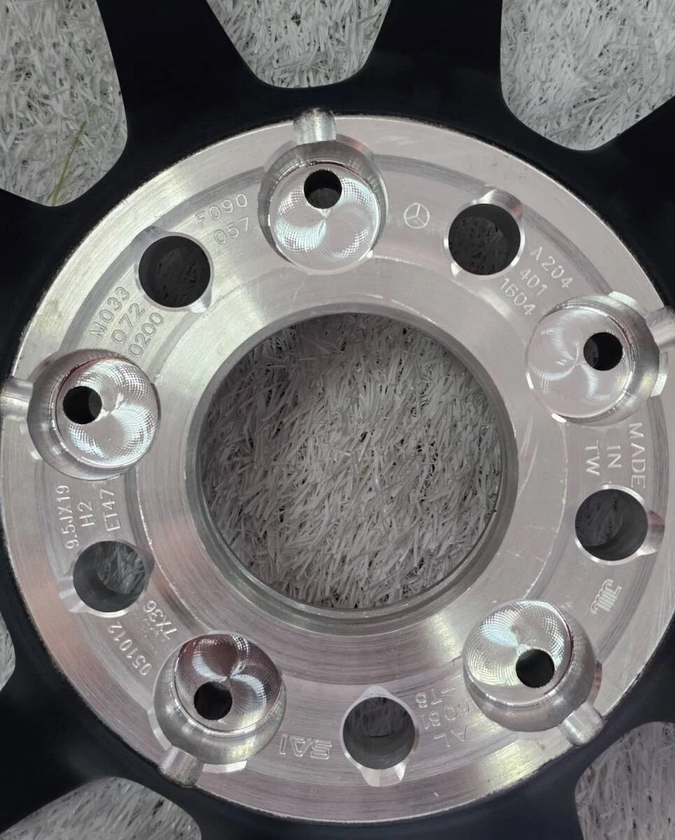 JDM C63 Black series W204 genuine AMG 199J 9.5J PCD112 4-wheel drive M No Tires - Image 7