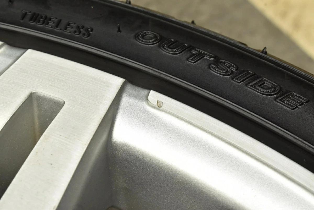 JDM Used 4-Book Set: 208.5J x 20 +30 PCD 114.3 245/30ZR20 90Y with Fal No Tires - Image 9