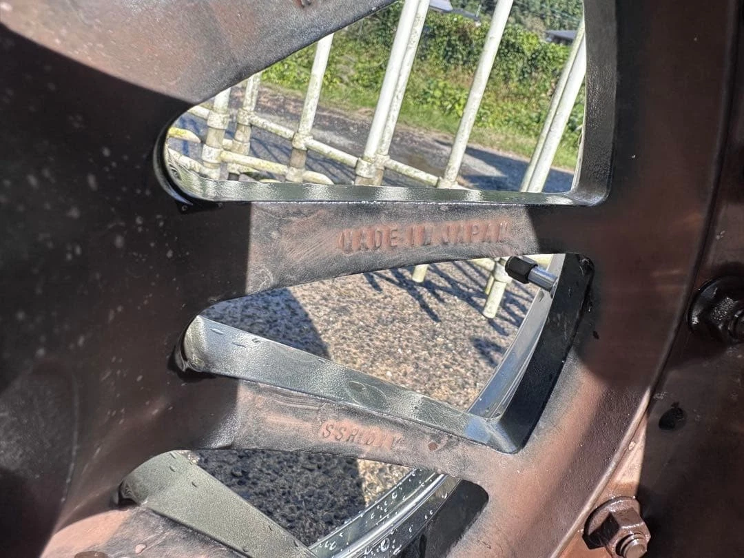 JDM 194BookSET 235/35ZR19 and 245/35Zr/19 No Tires - Image 4