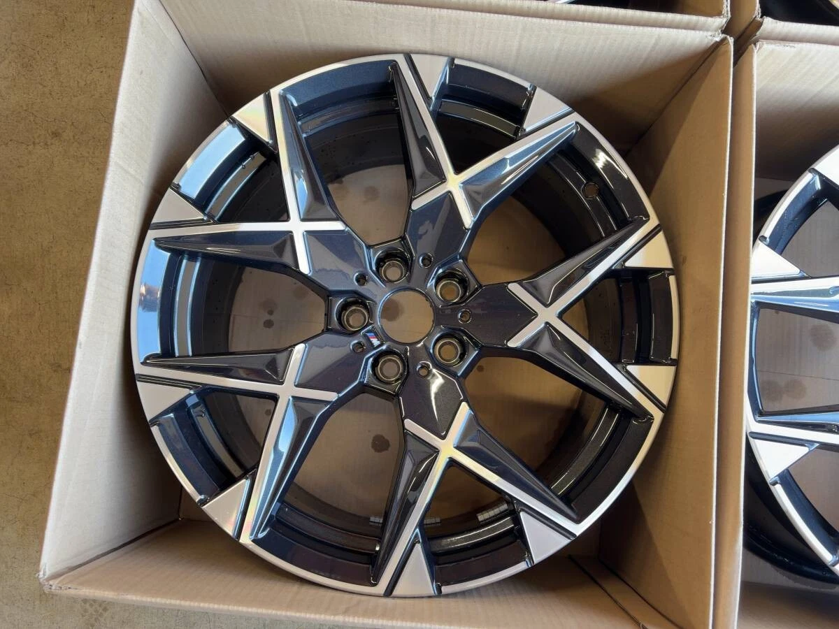 JDM BMW G45 X3 Genuine Parts 1035M 194Book Set No Tires - Image 2