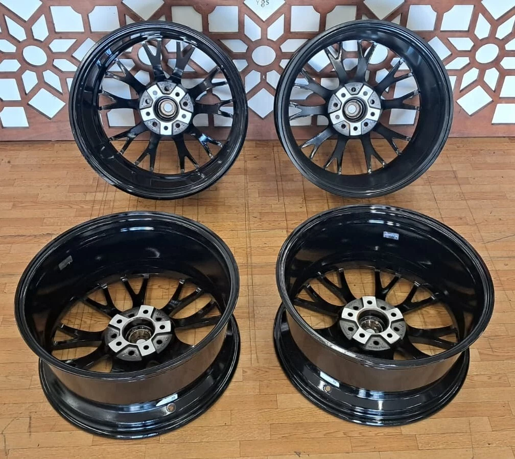 JDM wedssports SA-20R black color 18PCD 114.3 5H ET50 tires for Skylin No Tires - Image 2