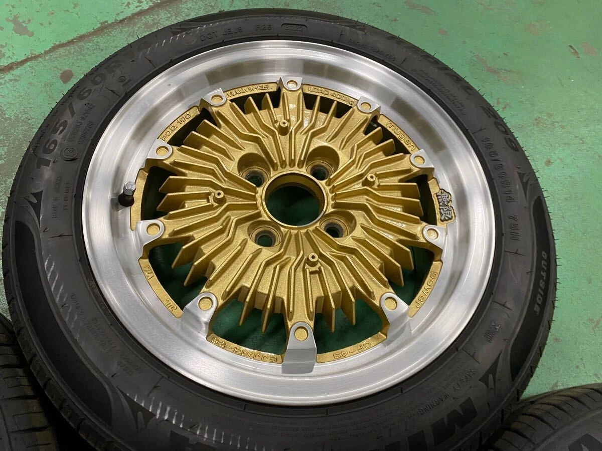 JDM Ultra-premium original limited edition CF-48 with gold color optio No Tires - Image 4