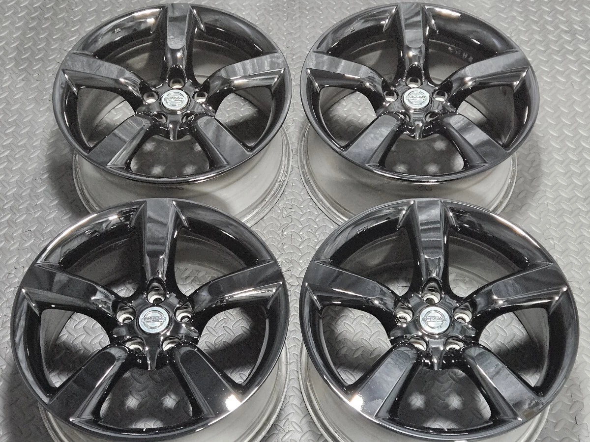 JDM Glossy black paint. Nissan Fairlady Z Z33 late model genuine 18PCD No Tires