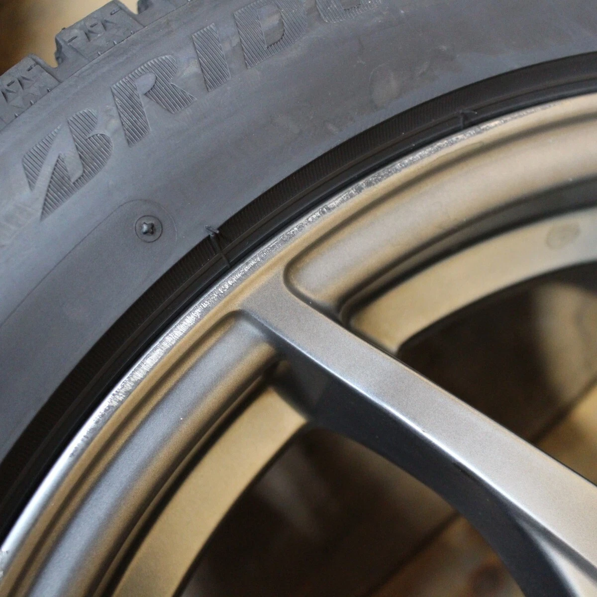 JDM Bridgestone VRX2 205/50R17 studless tires 4-pack for Noah VOXY Pre No Tires - Image 4