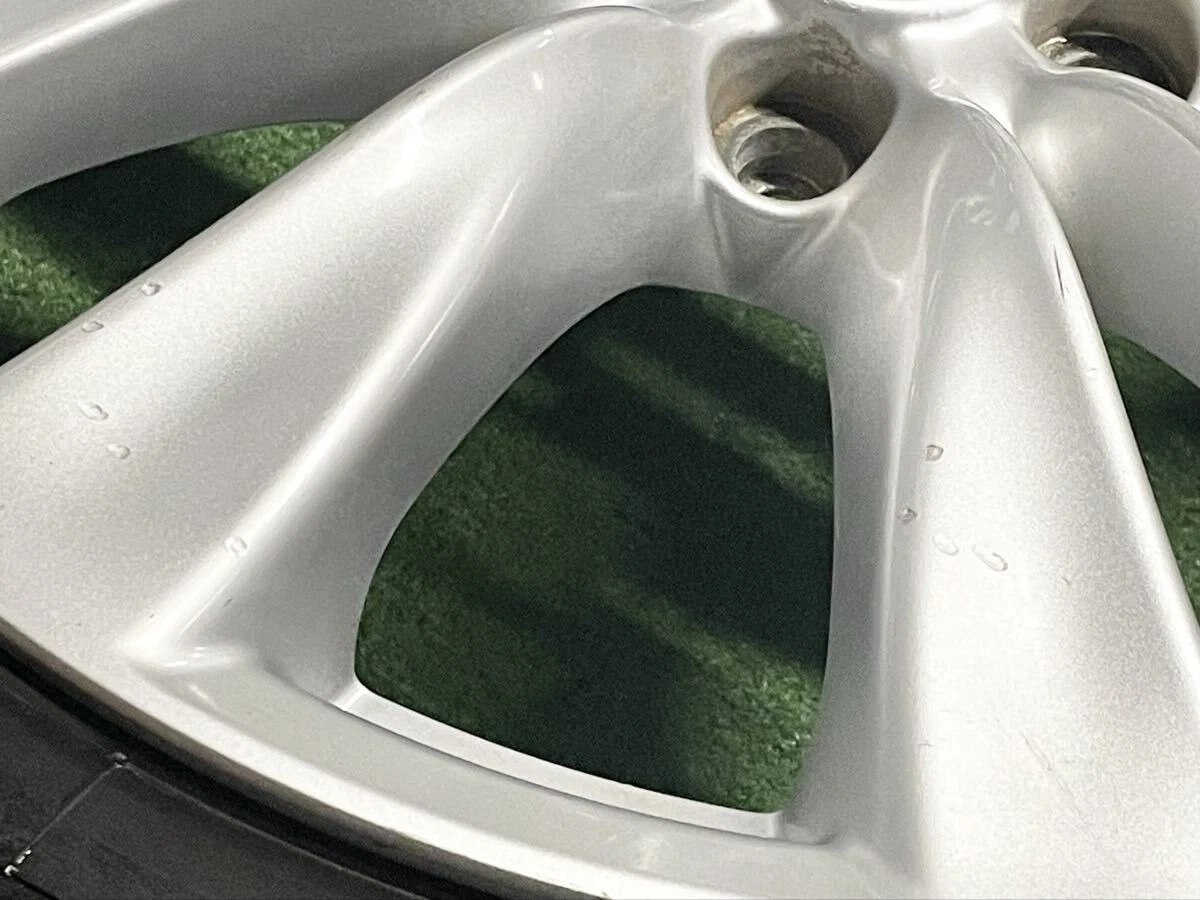 JDM Slightly Grooved Studless Tires Nissan Y51 Fuga OEM 18-inch 8J +43 No Tires - Image 8