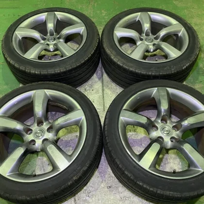 JDM Genuine Fairlady Z Z33 late model wheels: 188J +30 8.5J +33 PCD114 No Tires
