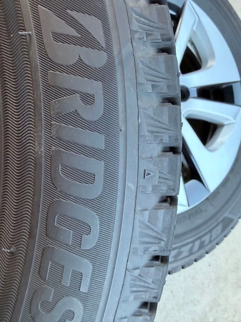 JDM Bridgestone BLIZZAK VRX3 15 Wheel Set No Tires - Image 5