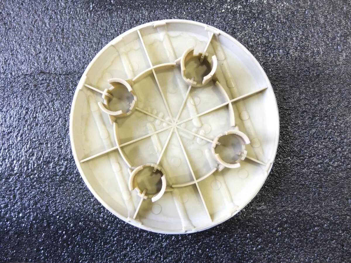 JDM Genuine Nissan center cap for Pao PK10 wheel cover 1 sheet discont No Tires - Image 2