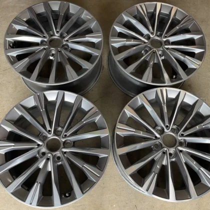 JDM Genuine BMW F45/F46 Active Tourer/Gran Tourer late model 174Book No Tires