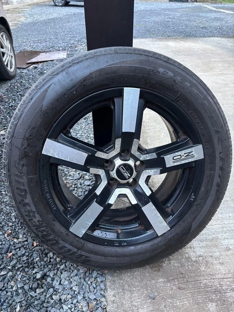 JDM Rare Volvo XC90 OZ Versilia 235/60/18 No Tires - Image 4