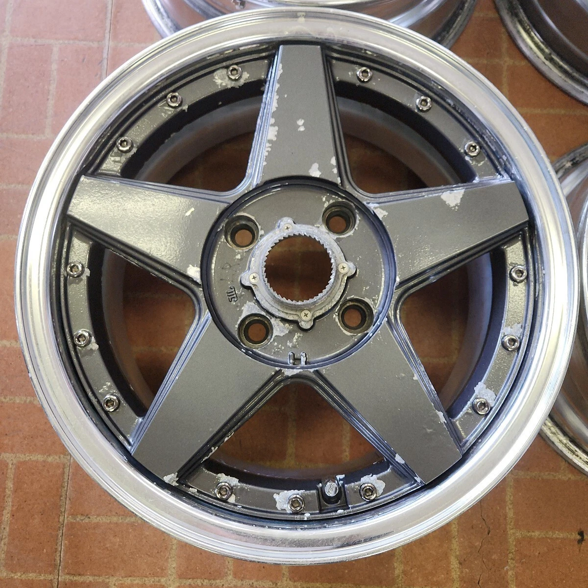 JDM Old car: SSR 15-inch 6.5J +25/+34 4H-114.3 Used Individual Wheels< No Tires - Image 4