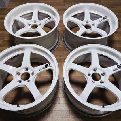 JDM 199.5J +30 & 10.5J +25 PCD114.3 ADVAN Racing GT forging White WW N No Tires