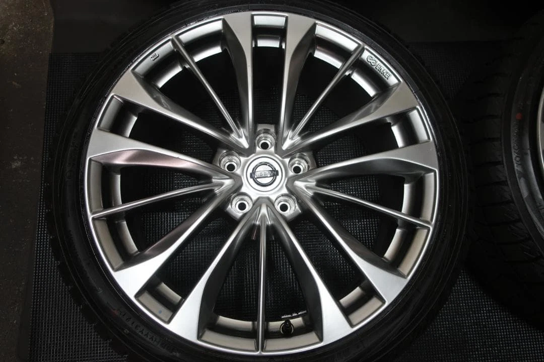 JDM Yokohama studless tires clean condition for Nissan Skyline V36 typ No Tires - Image 4