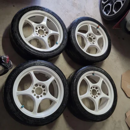 JDM Ultra-lightweight 17-inch aluminum wheels 7.5j +45 114.3mm forging No Tires