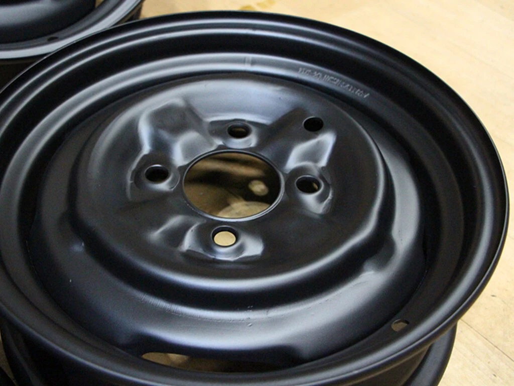 JDM C91 old car Nissan genuine iron chin 14X4.5J+30 PCD114.3 610 Blueb No Tires - Image 8